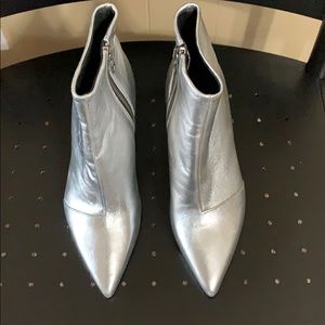 NEW!!! Rag & Bone silver metallic booties Size 6.5